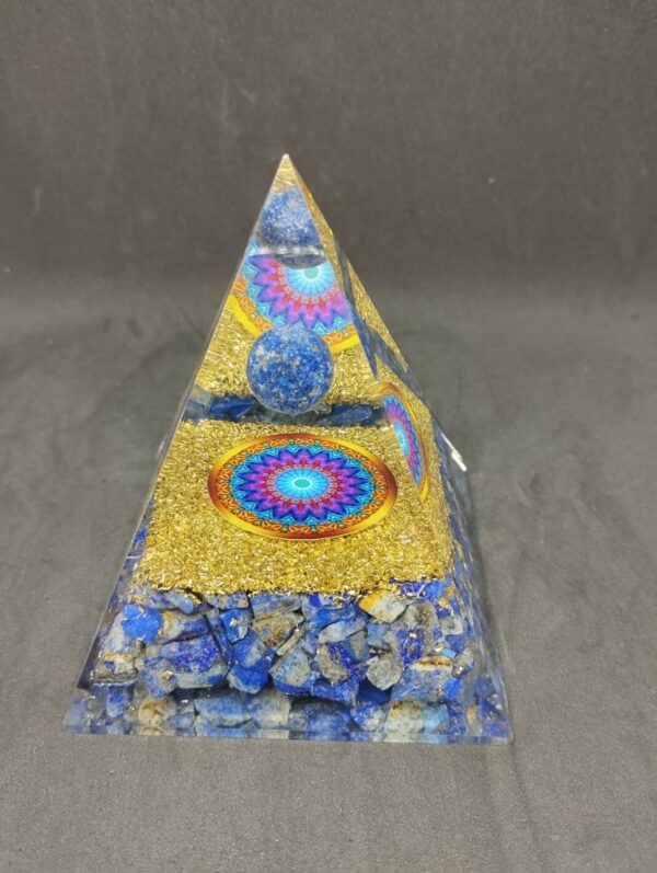 Pyramide Orgonite Lapis-Lazuli