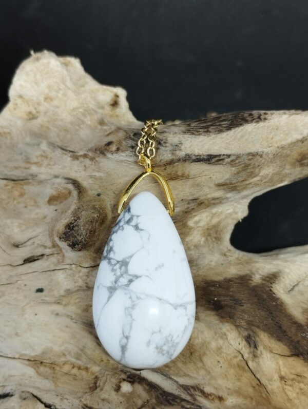 Howlite pendentif
