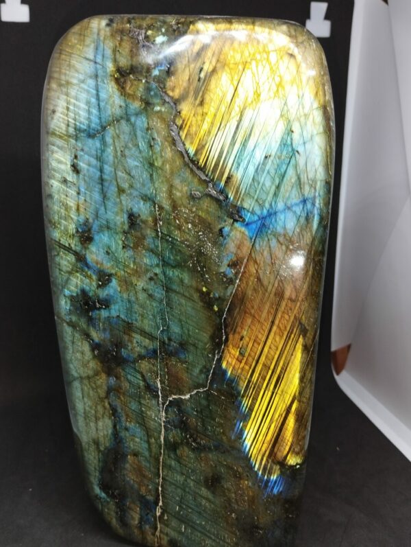Labradorite polie